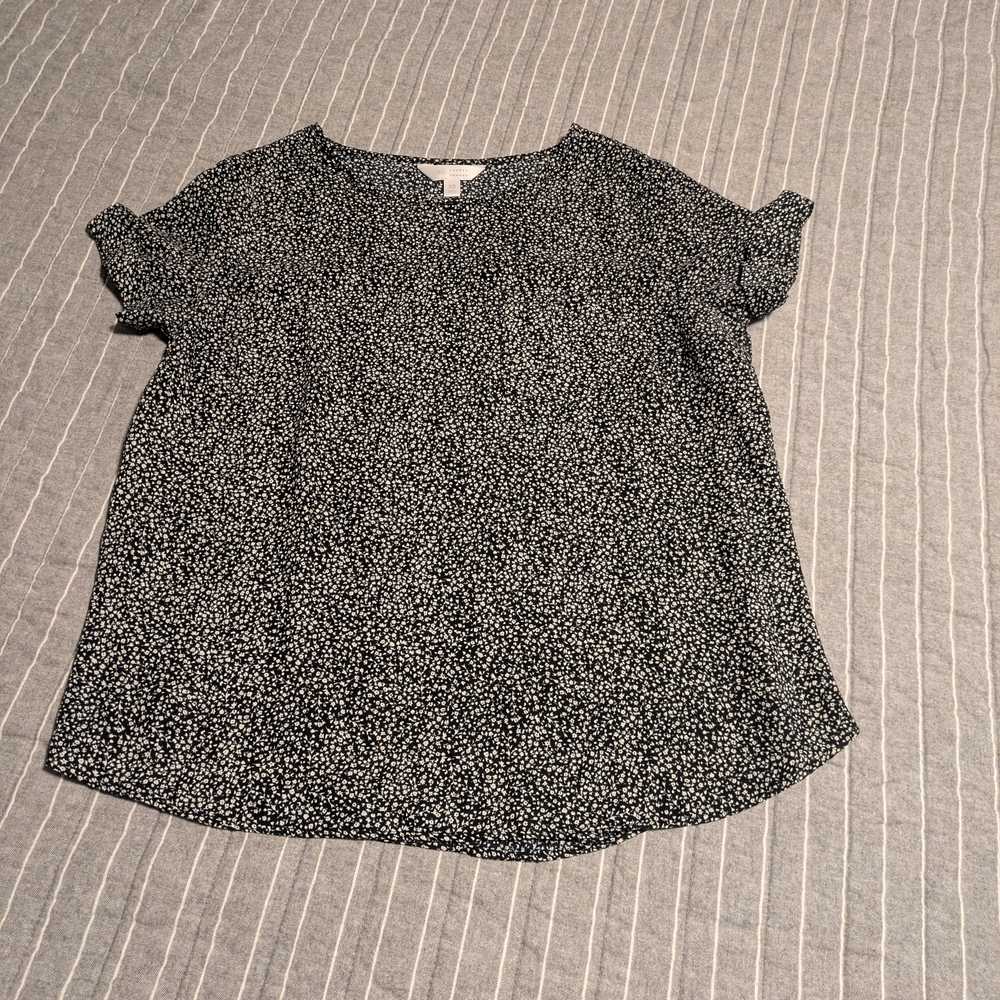 LC Lauren Conrad Black and White Floral Blouse